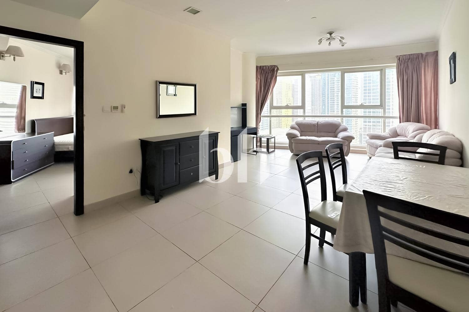 1 Bedroom Apartment in Goldcrest Executive