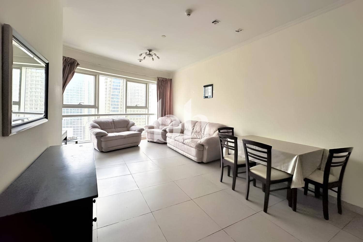 1 Bedroom Apartment in Goldcrest Executive