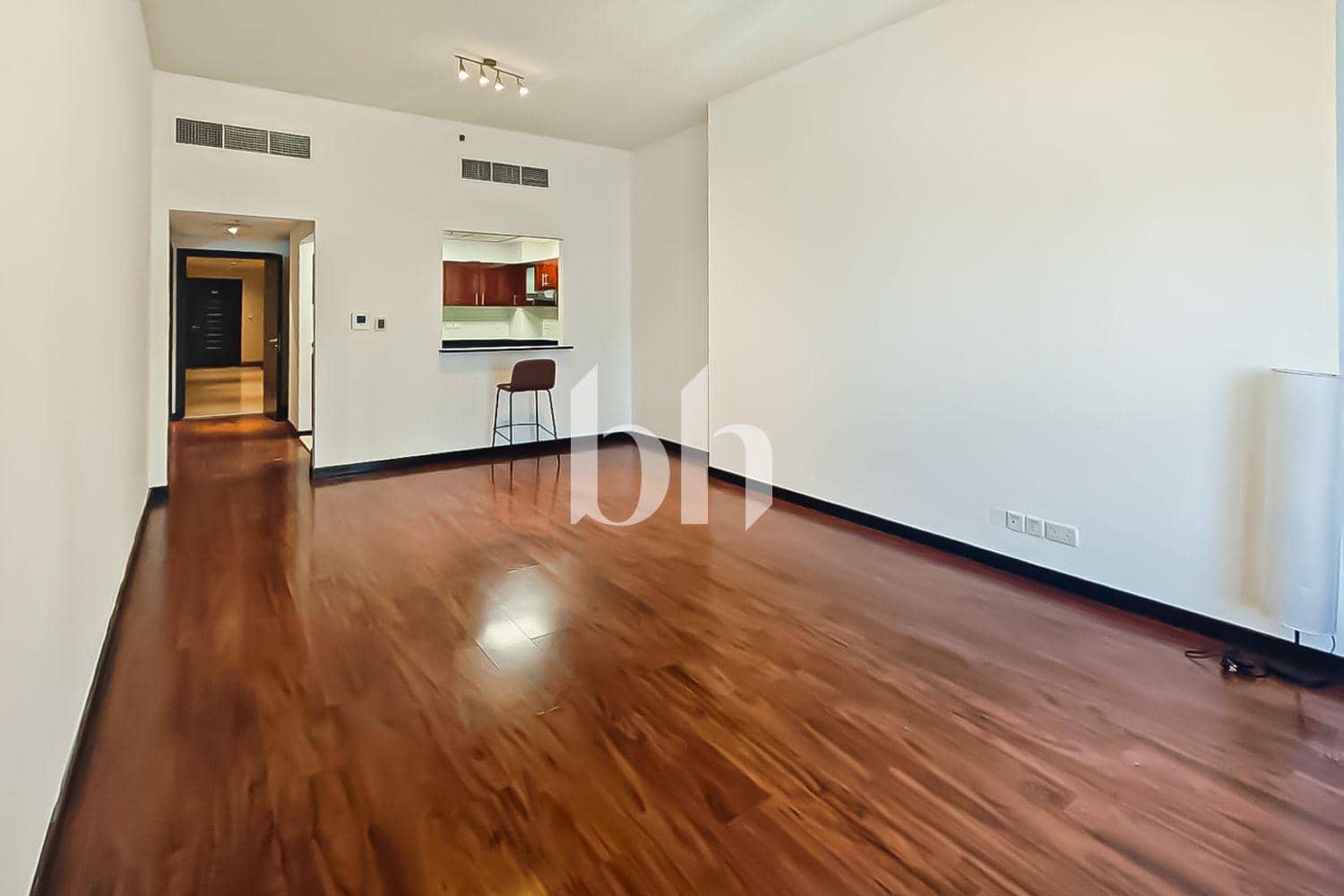 1 Bedroom Apartment in Green Lake Tower 1 - photo 1