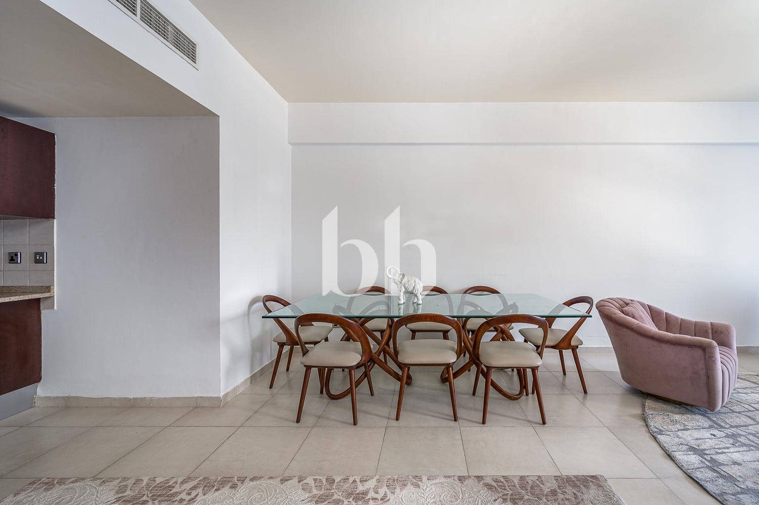 1 Bedroom Apartment in Dubai Arch - photo 2