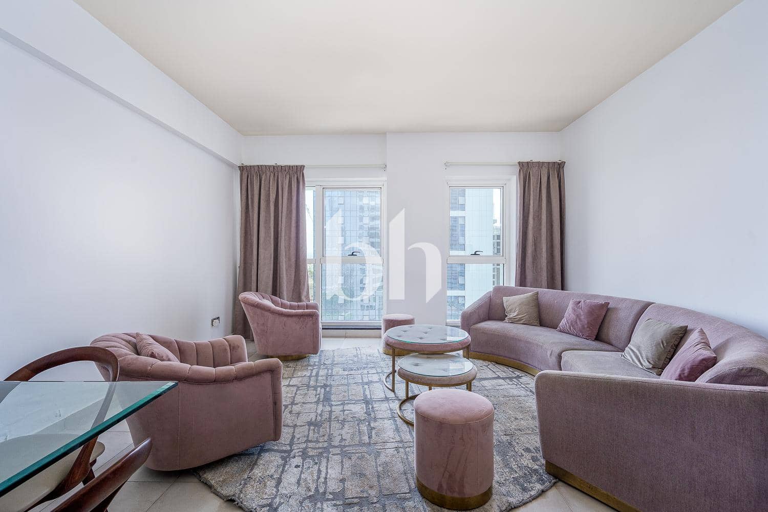 1 Bedroom Apartment in Dubai Arch - photo 1