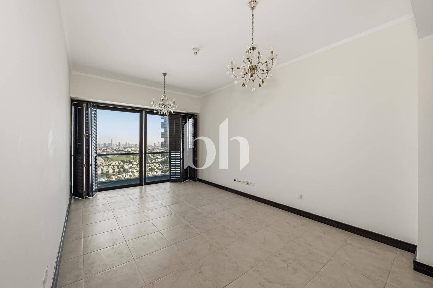 3 Bedroom Apartment in Goldcrest Views 1 - photo 2