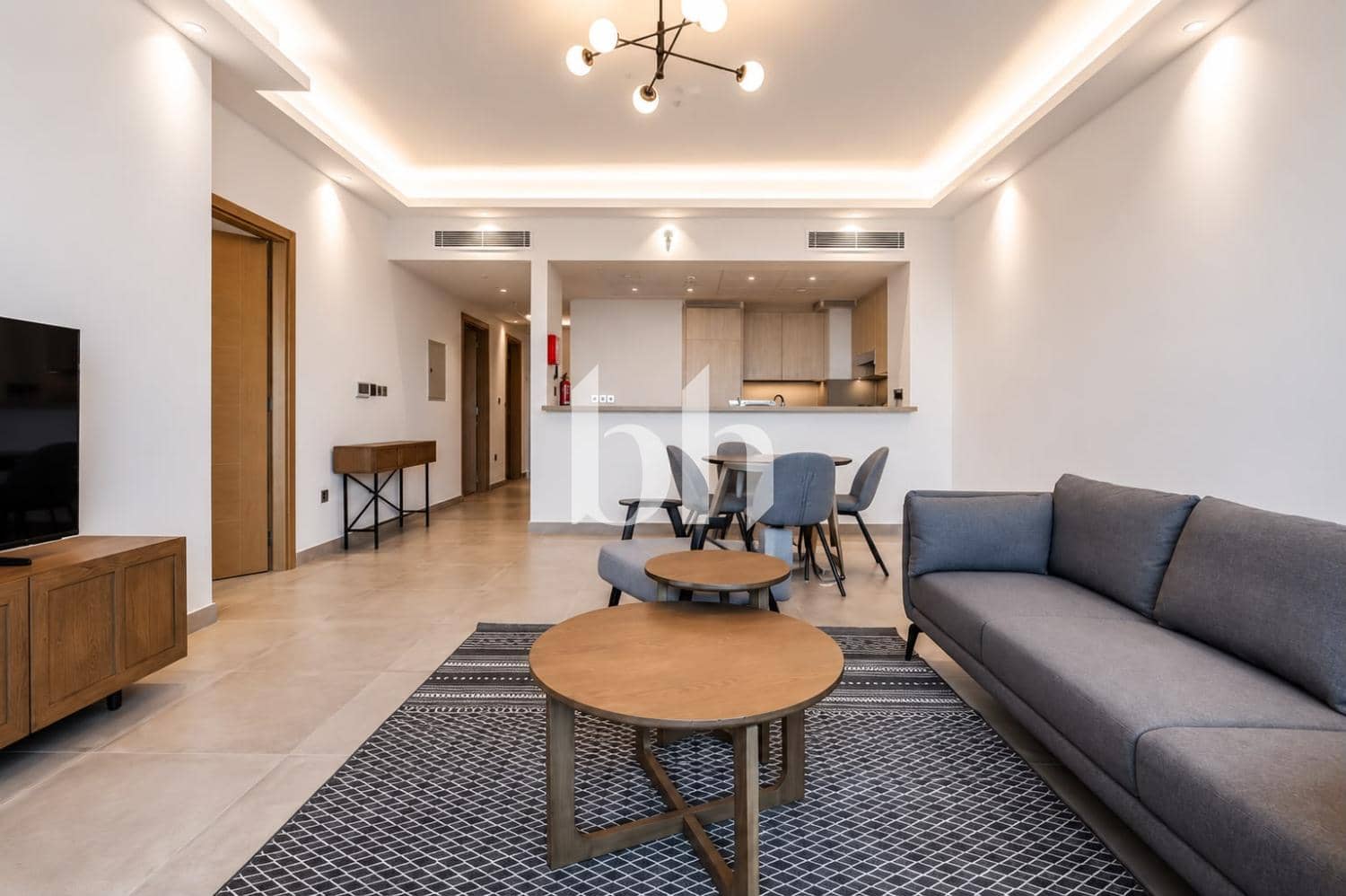 1 Bedroom Apartment in Orra The Embankment Tower 1