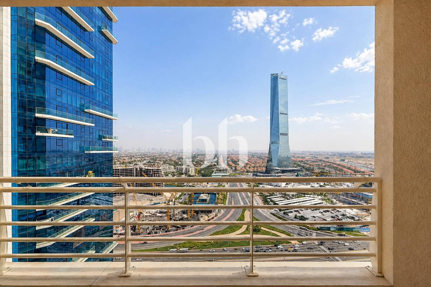 1 Bedroom Apartment in Icon Tower 1
