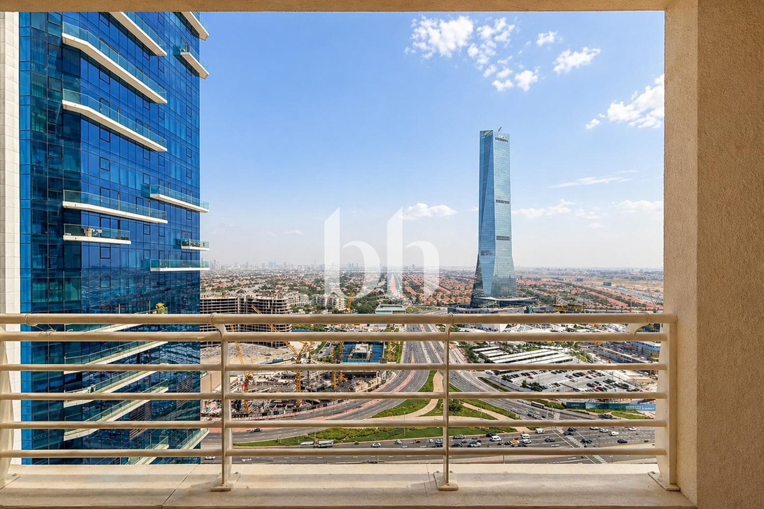 1 Bedroom Apartment in Icon Tower 1