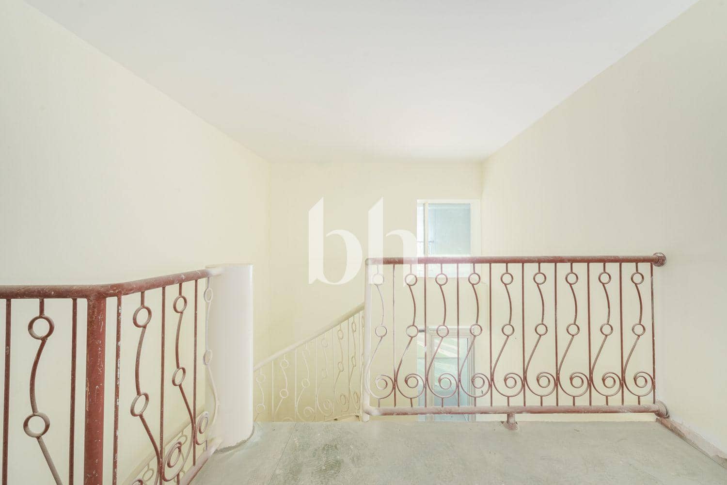 1 Bedroom Apartment in Wind Tower 1 - photo 1