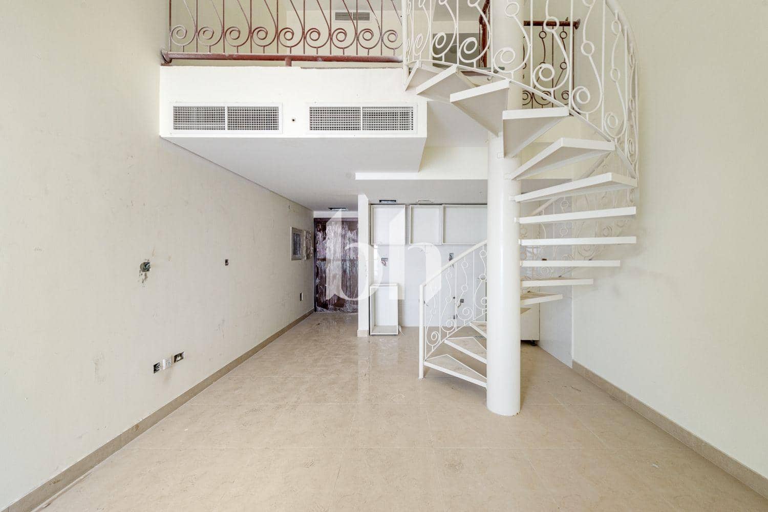 1 Bedroom Apartment in Wind Tower 1 - photo 2