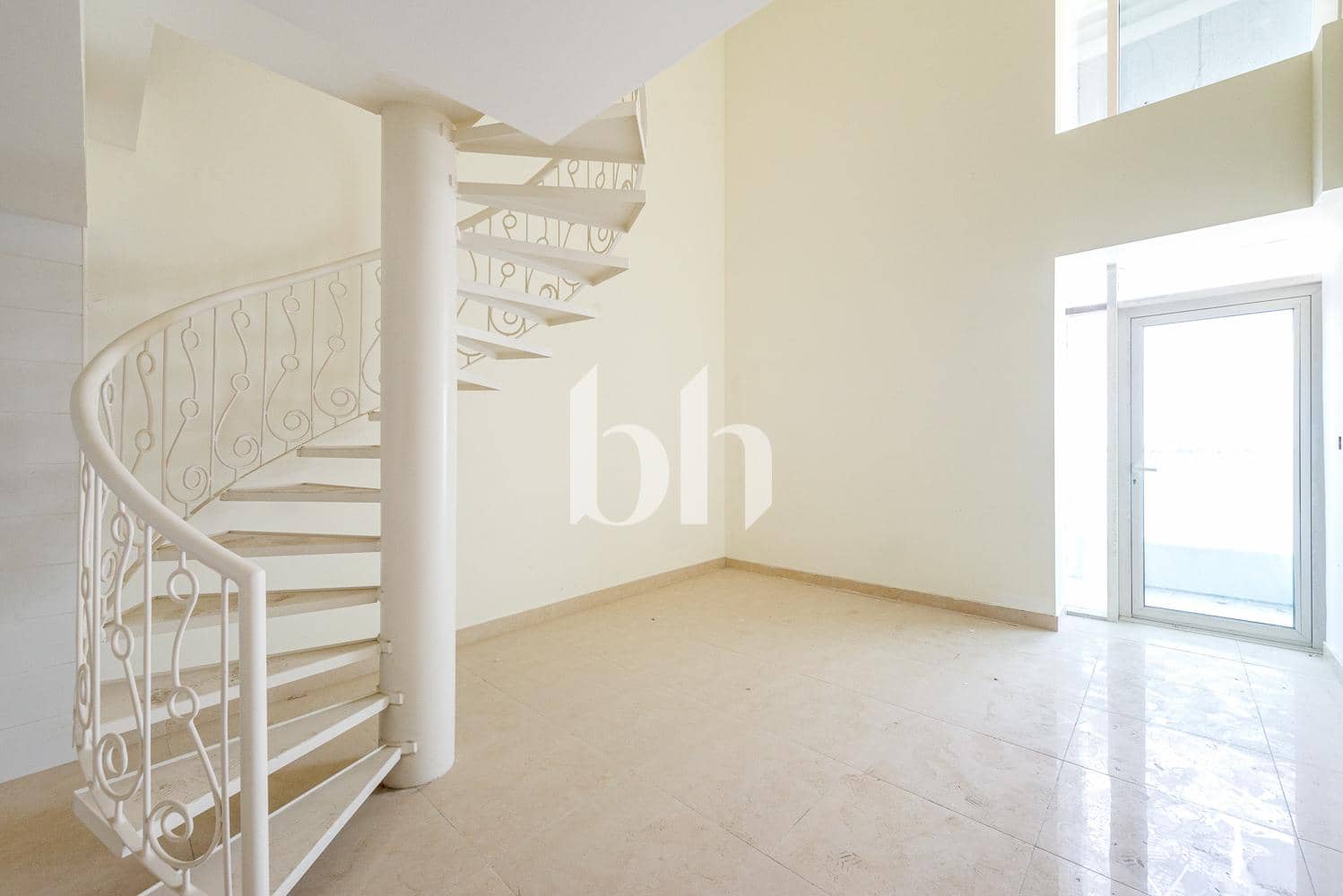 1 Bedroom Apartment in Wind Tower 1 - photo 1