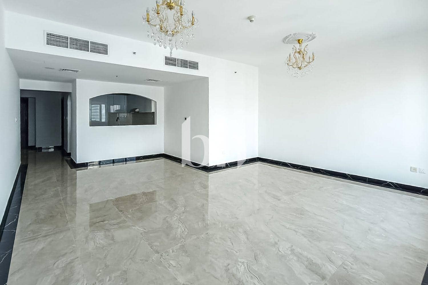 2 Bedroom Apartment in Lake Point Tower - photo 2