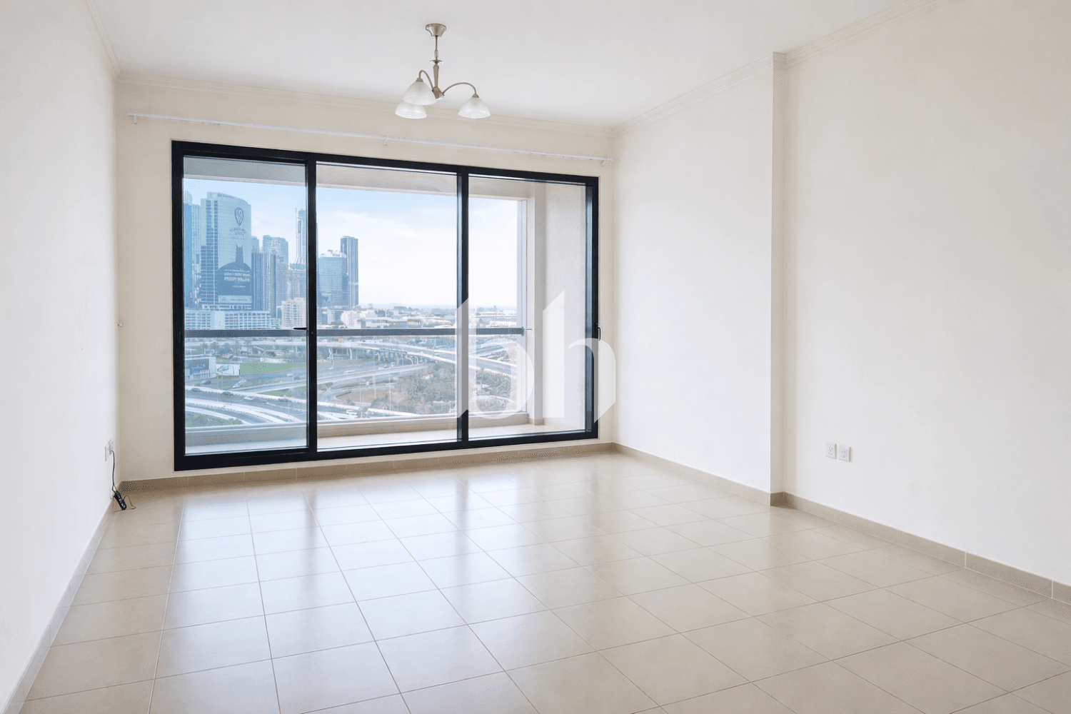 1 Bedroom Apartment in Jumeirah Bay X1 - photo 2