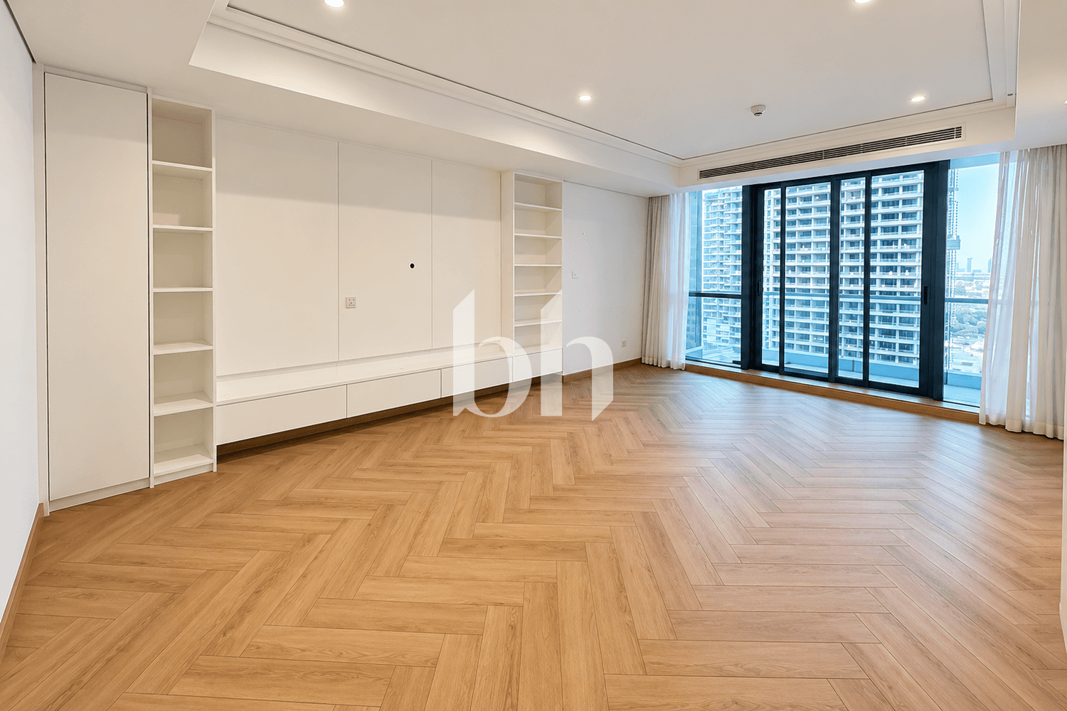 1 Bedroom Apartment in Goldcrest Views 2 - photo 1