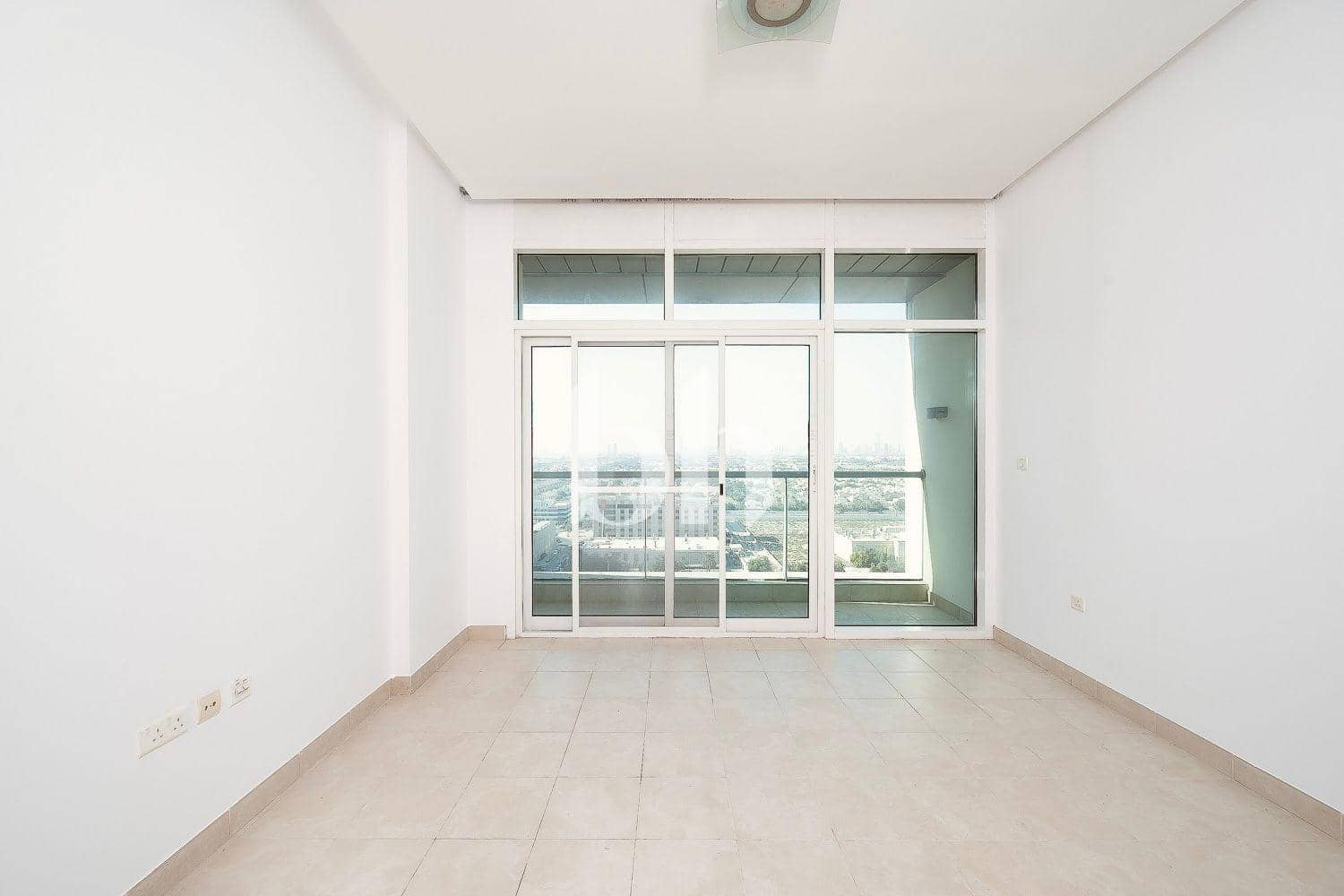 1 Bedroom Apartment in Madina Tower - photo 1