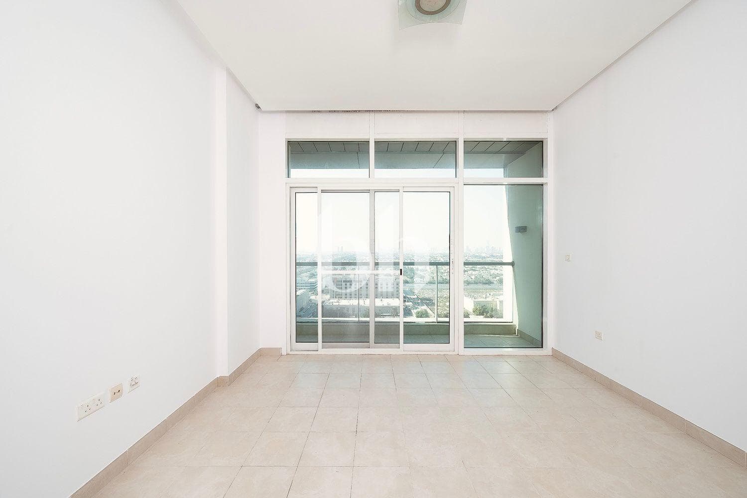1 Bedroom Apartment in Madina Tower - photo 1