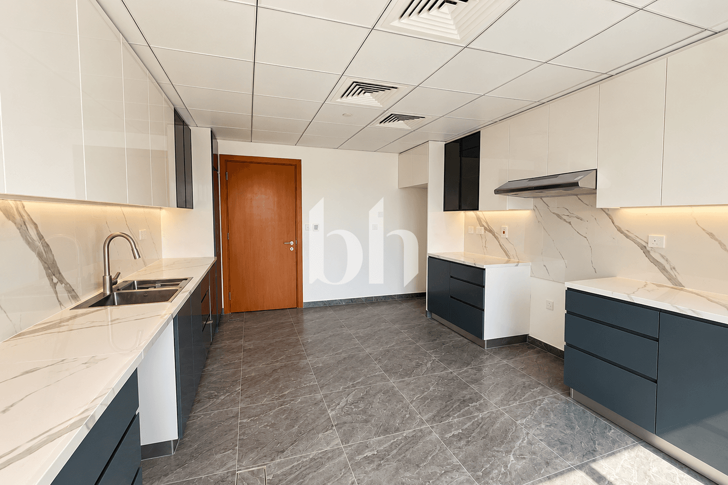 2 Bedroom Apartment in Al Seef Tower 2 - photo 2