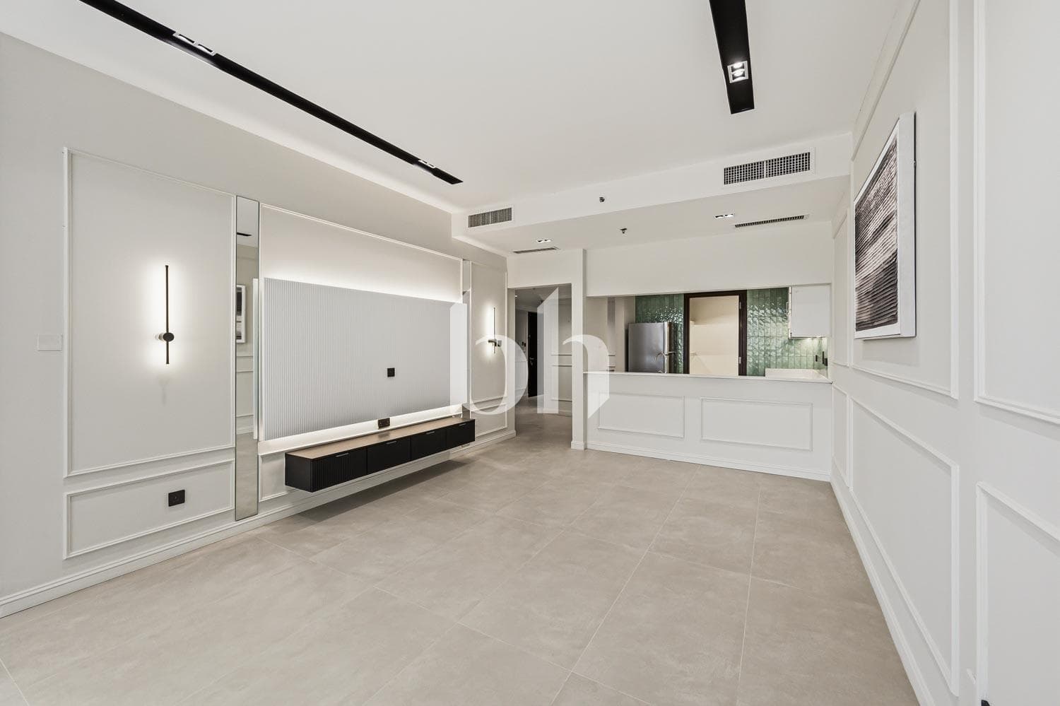 1 Bedroom Apartment in Lake Shore Tower - photo 2