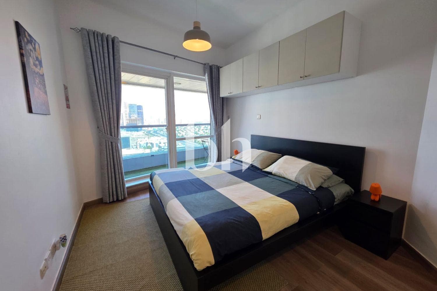 1 Bedroom Apartment in Concorde Tower - photo 2