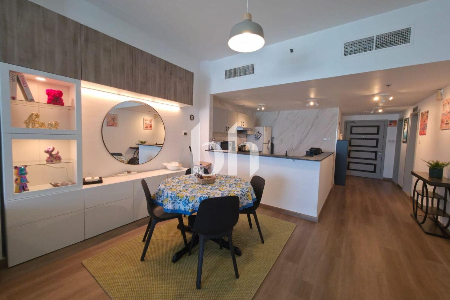 1 Bedroom Apartment in Concorde Tower - photo 1