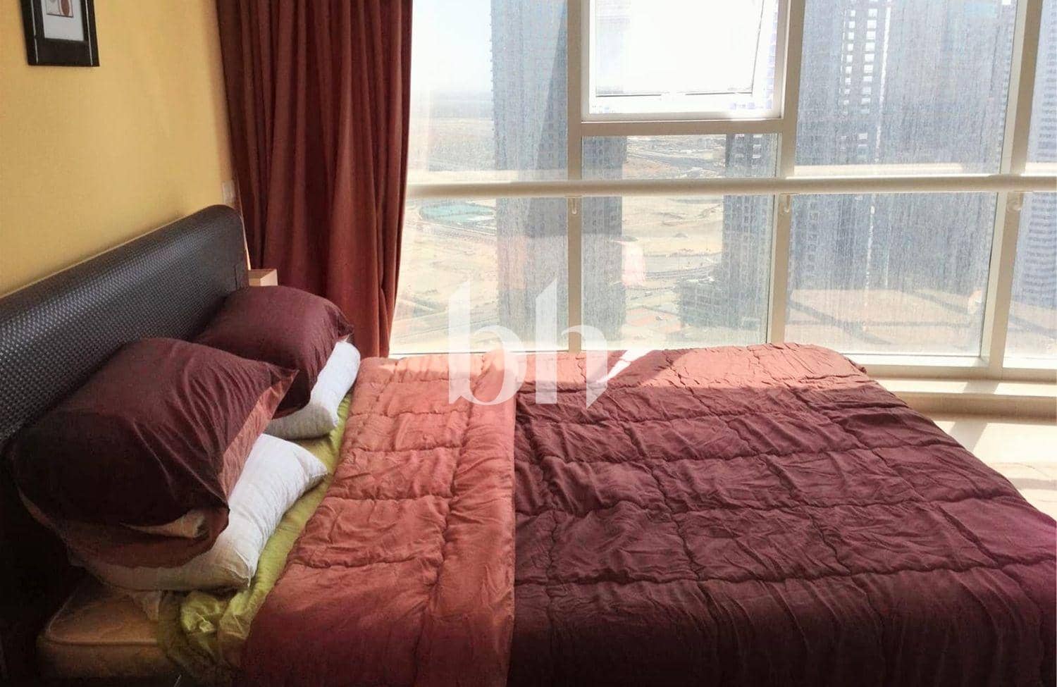 1 Bedroom Apartment in Goldcrest Executive - photo 2