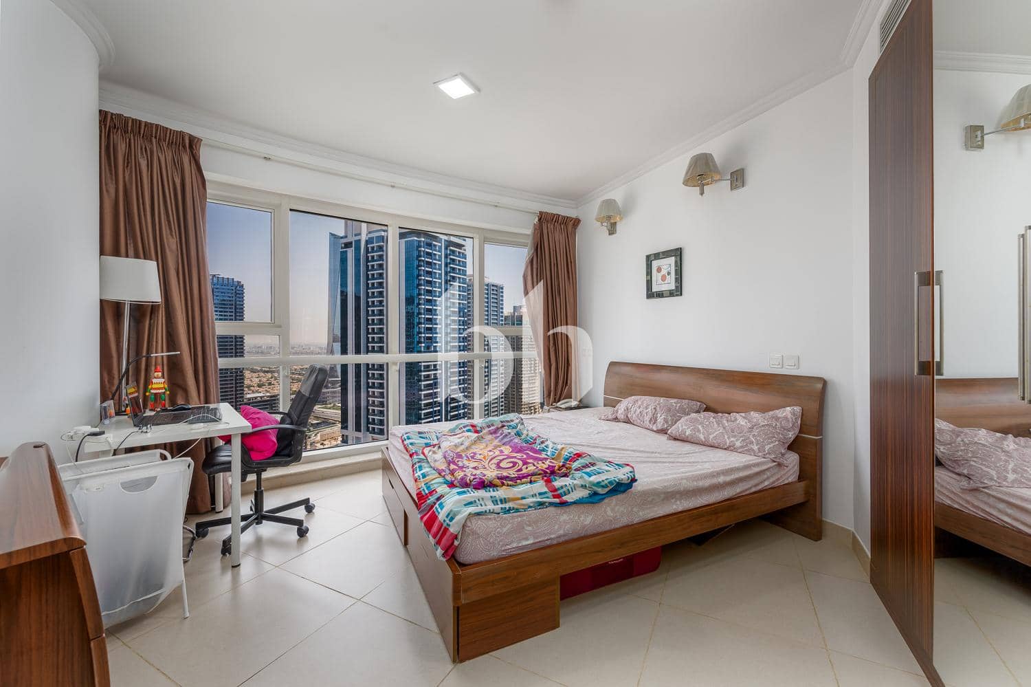 1 Bedroom Apartment in Goldcrest Executive - photo 2