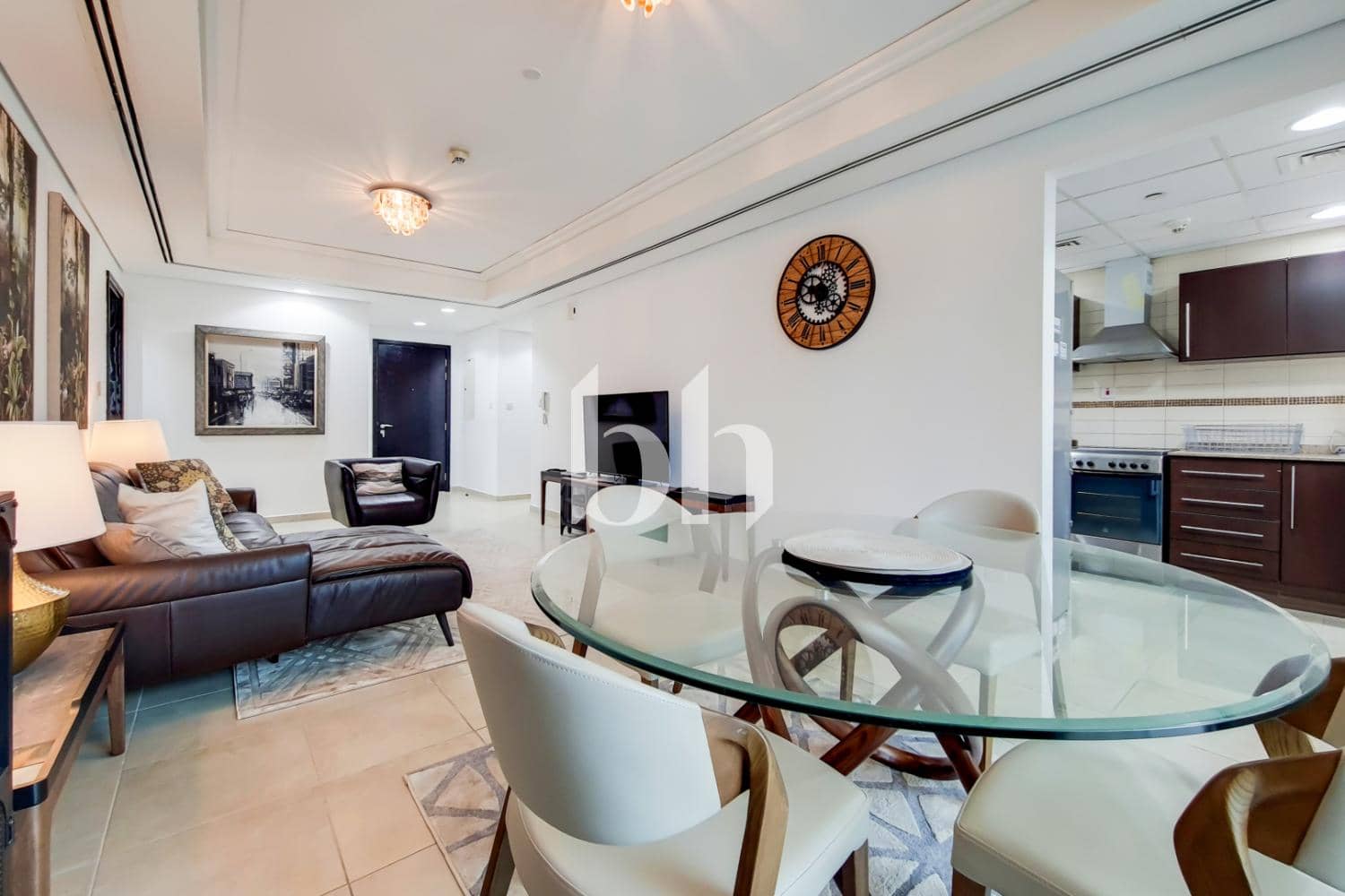 3 Bedroom Apartment in Goldcrest Views 2 - photo 2