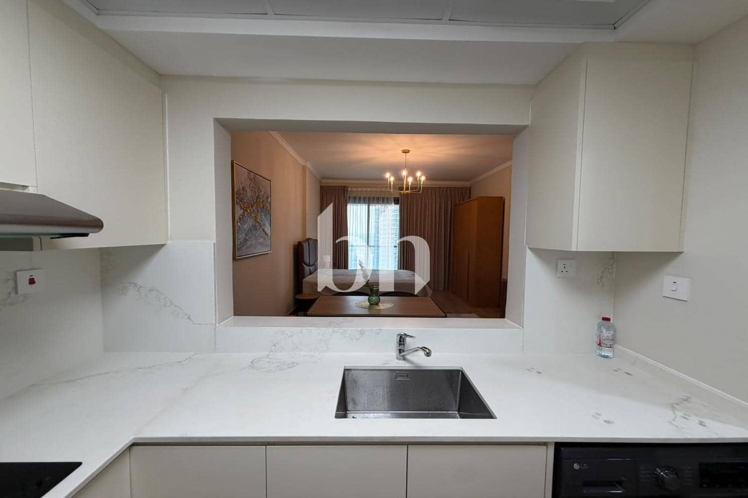 Studio Apartment in Jumeirah Bay X1 - photo 2