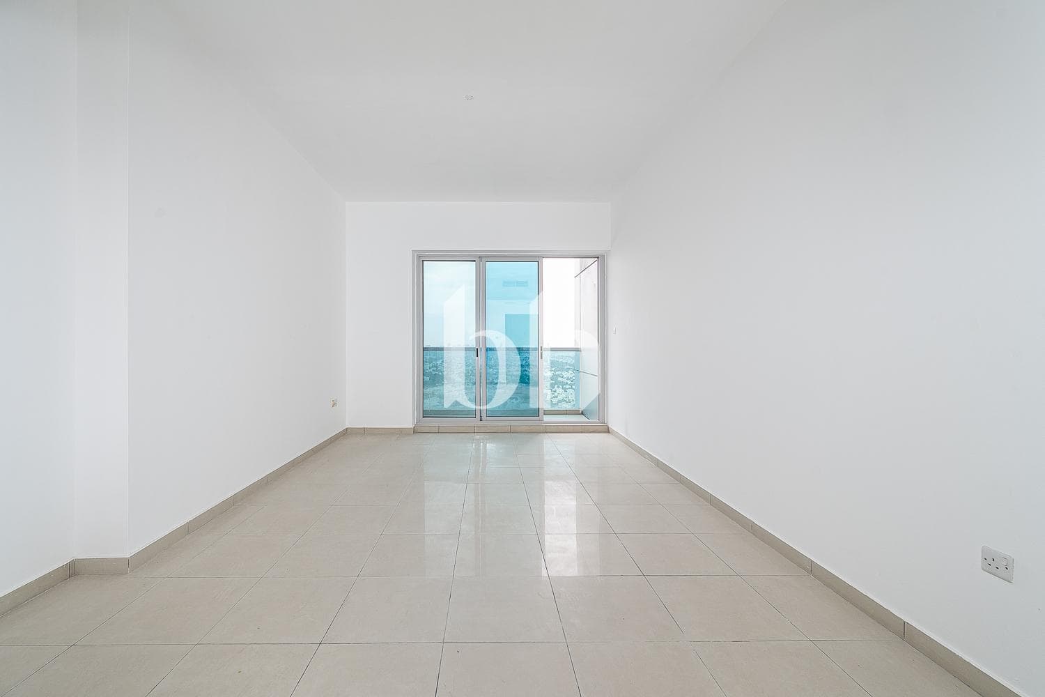 1 Bedroom Apartment in Armada Tower 3 - photo 2