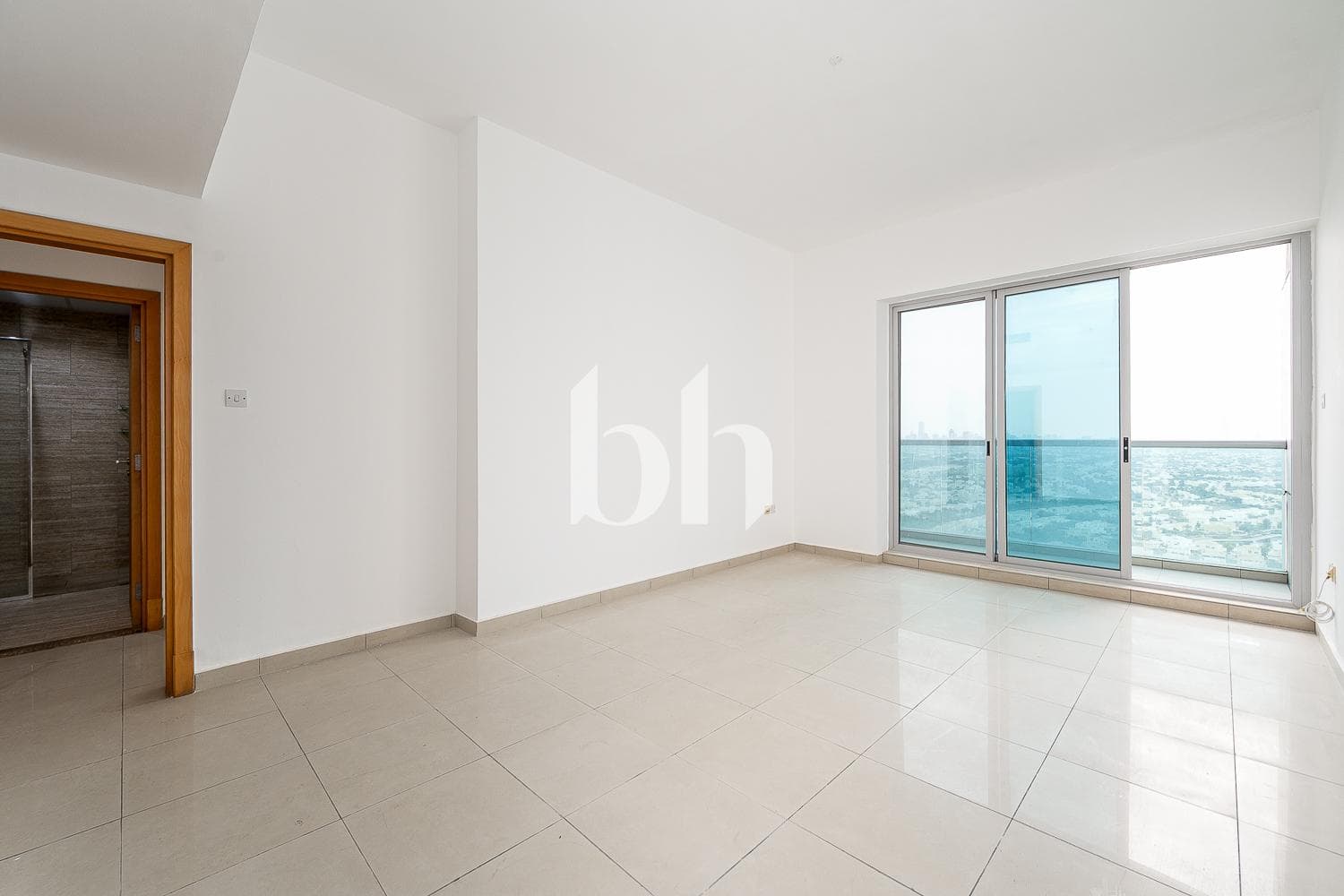 1 Bedroom Apartment in Armada Tower 3 - photo 1
