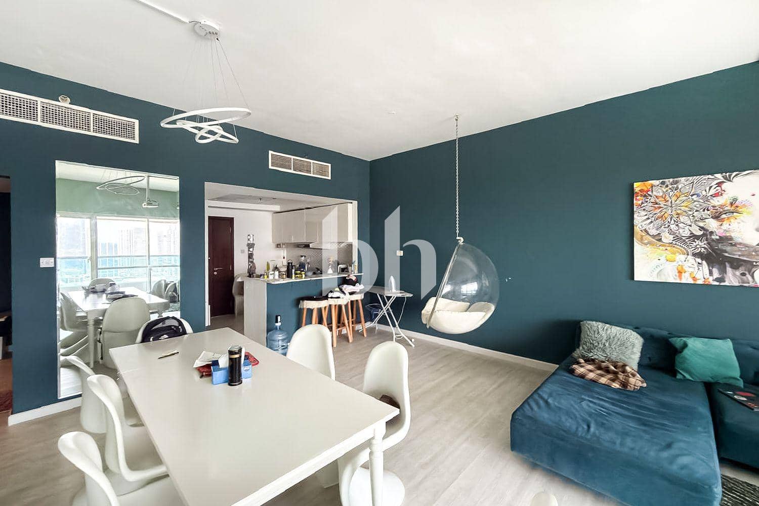 1 Bedroom Apartment in Concorde Tower - photo 1