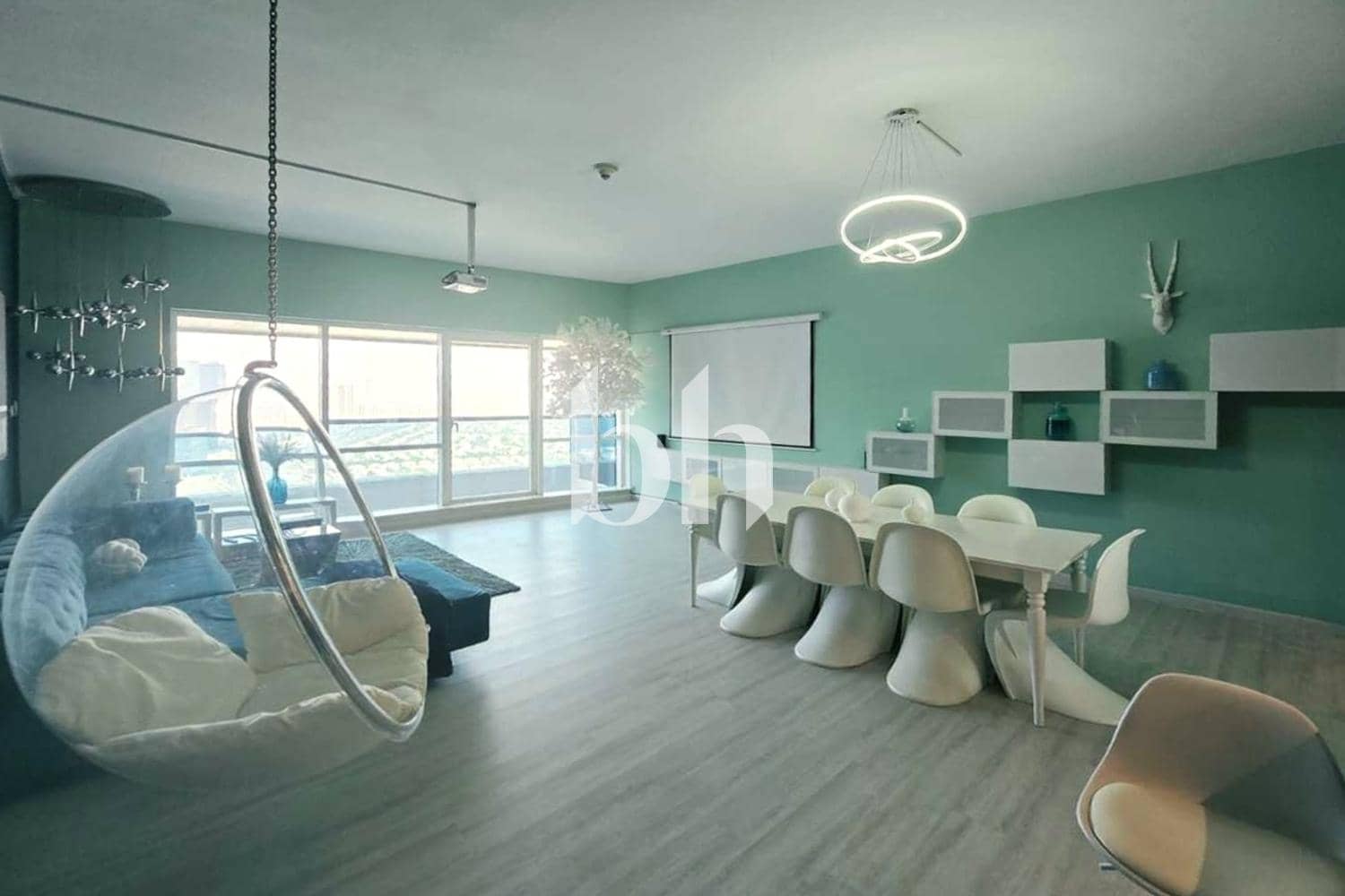1 Bedroom Apartment in Concorde Tower - photo 2