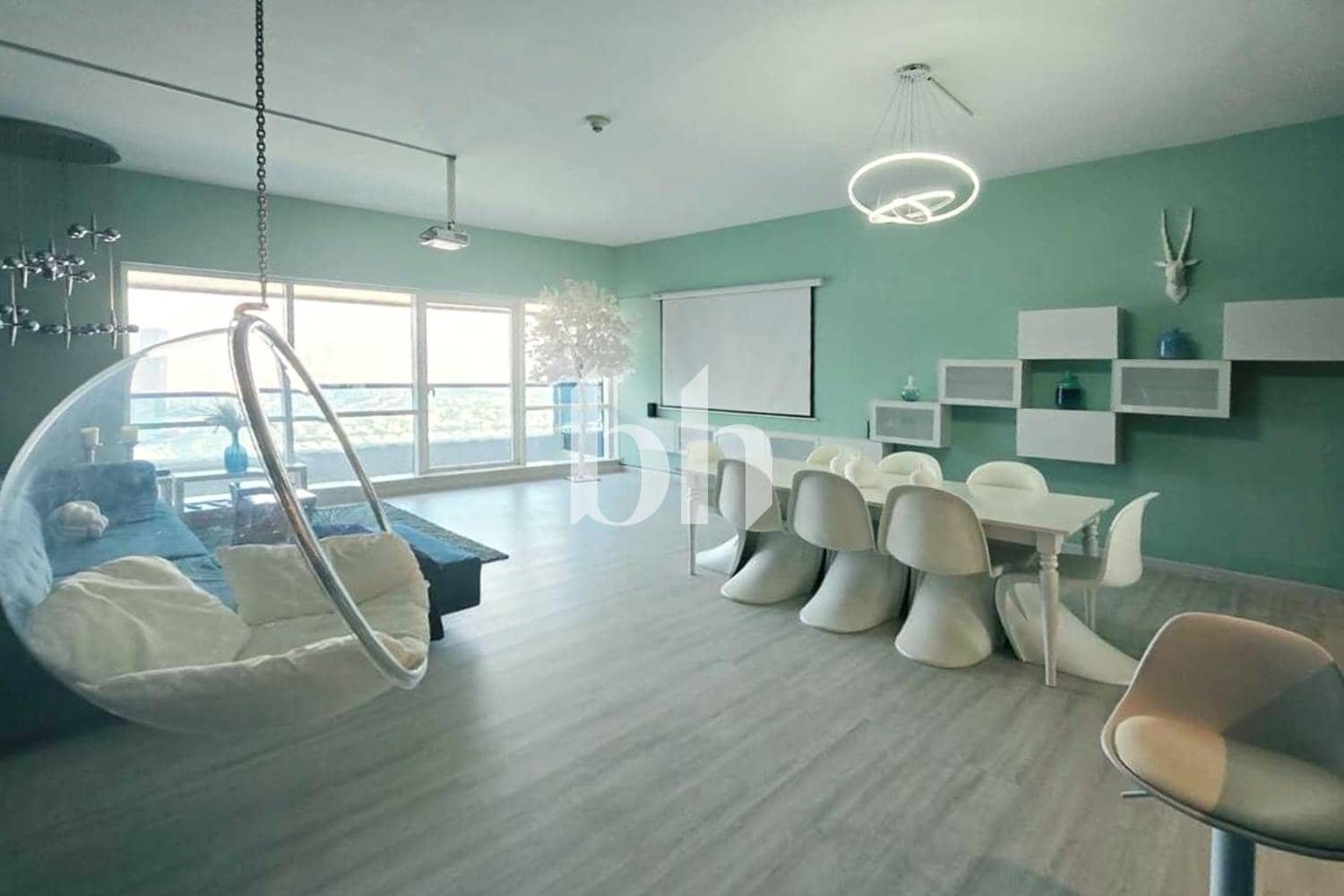 1 Bedroom Apartment in Concorde Tower - photo 1