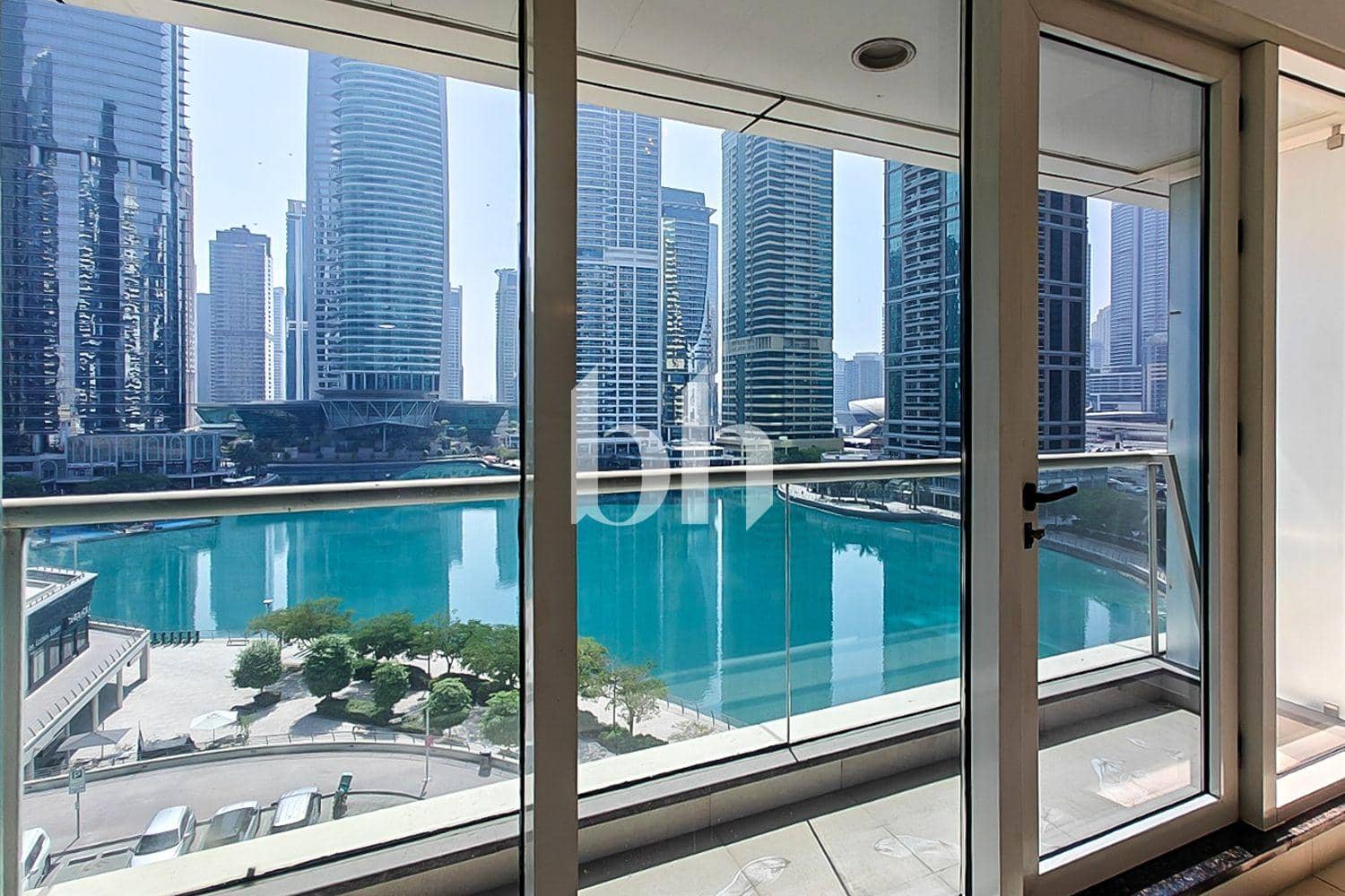 1 Bedroom Apartment in Dubai Arch - photo 2