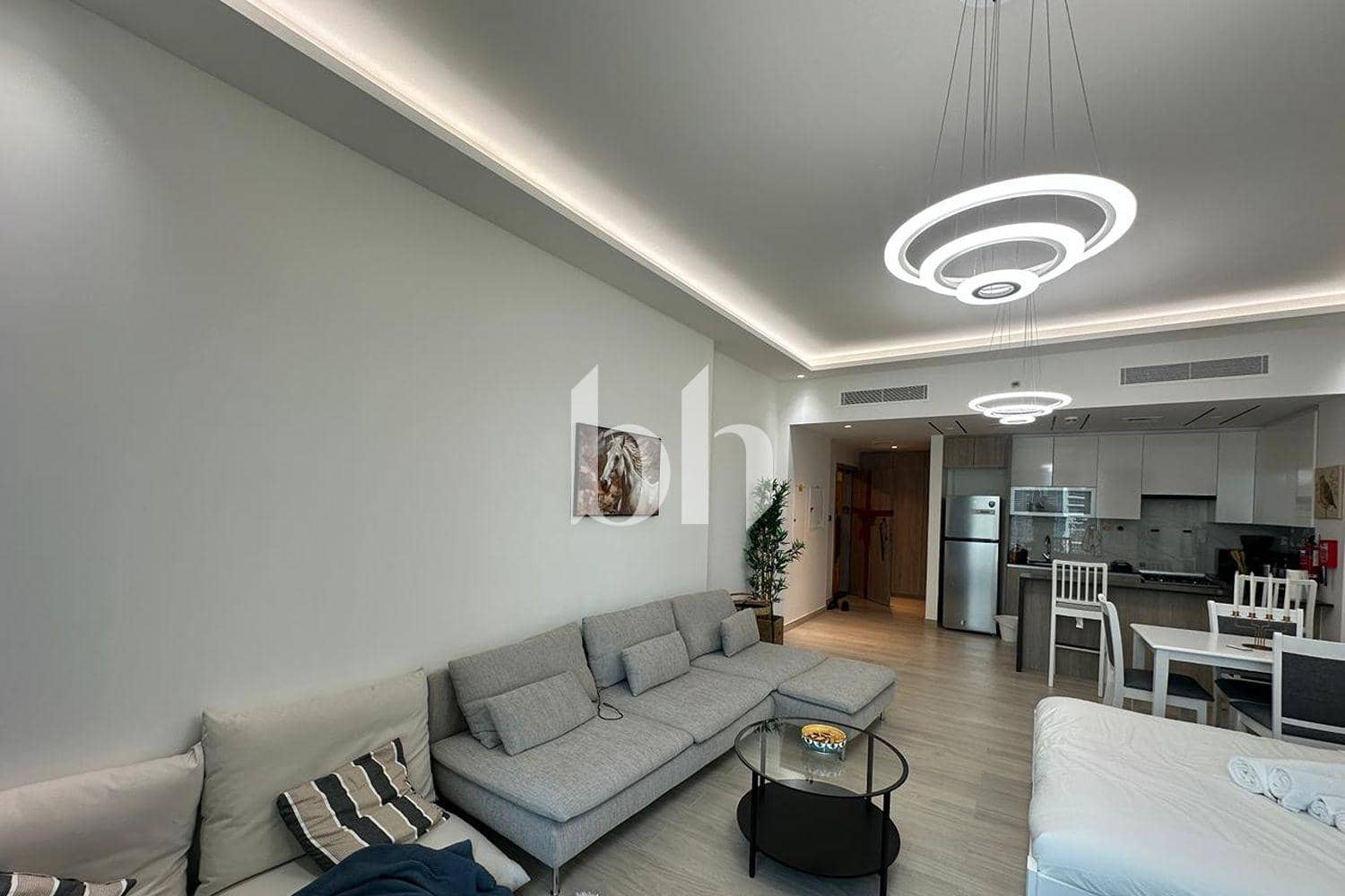 Studio Apartment in Me Do Re Tower - photo 2