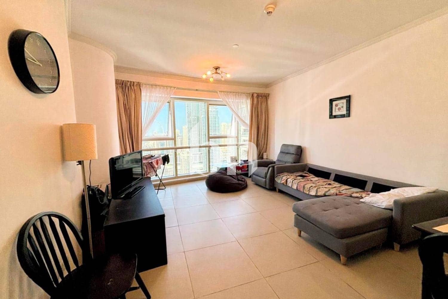 1 Bedroom Apartment in Goldcrest Executive
