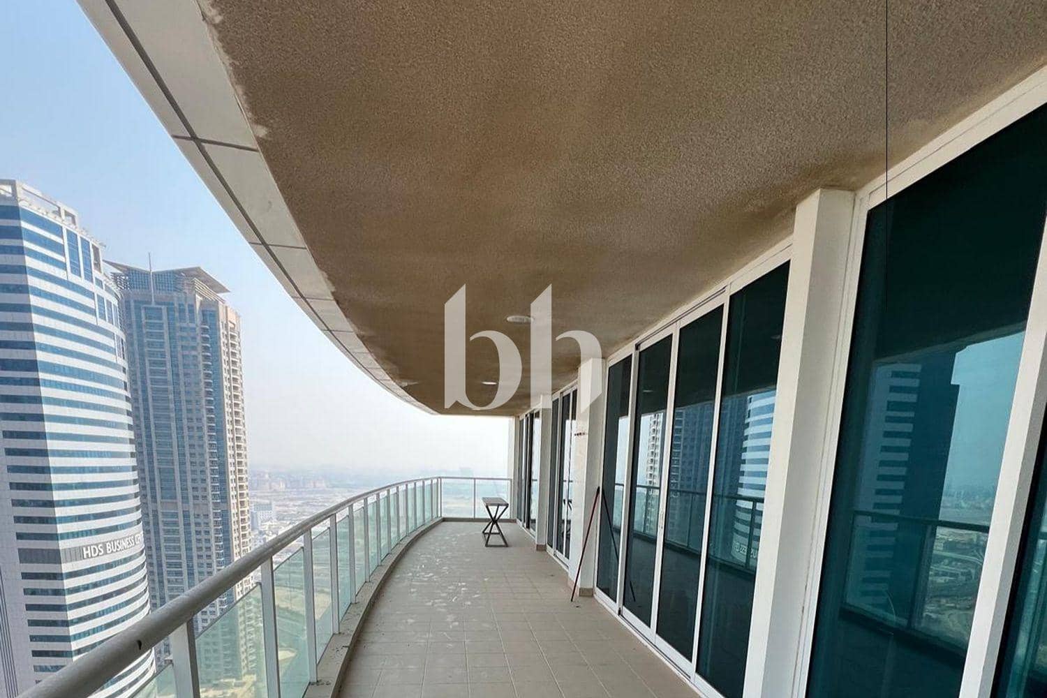 3 Bedroom Apartment in Laguna Tower