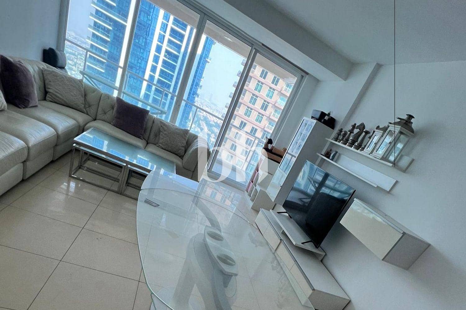 3 Bedroom Apartment in Laguna Tower - photo 2