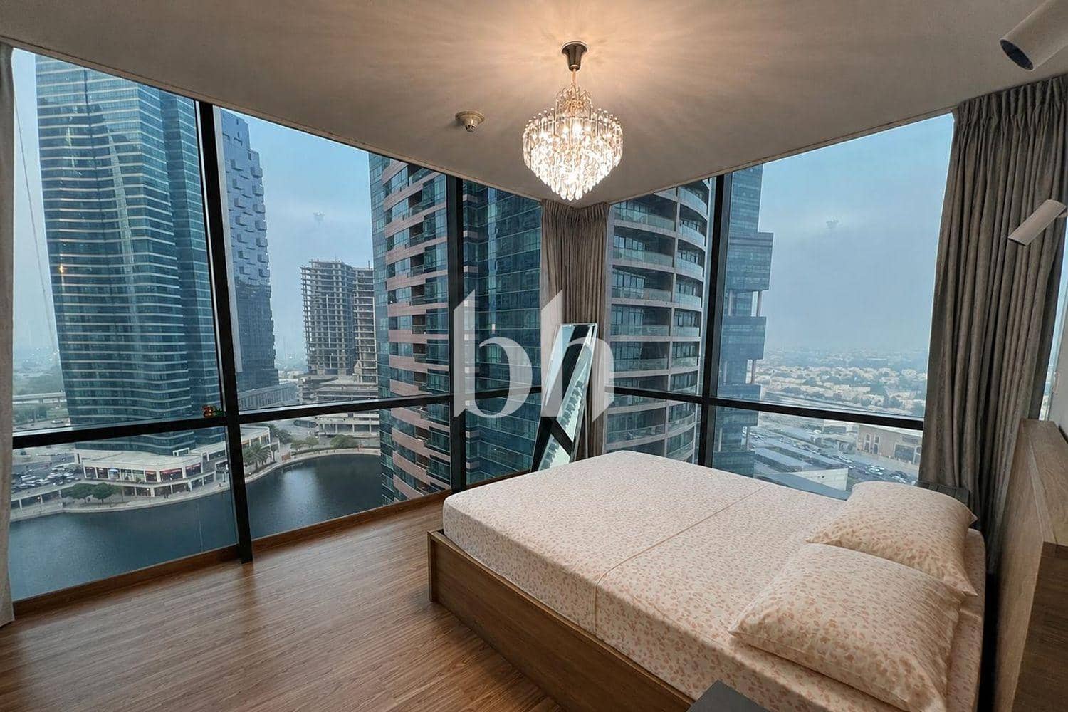 1 Bedroom Apartment in Goldcrest Views 1 - photo 1