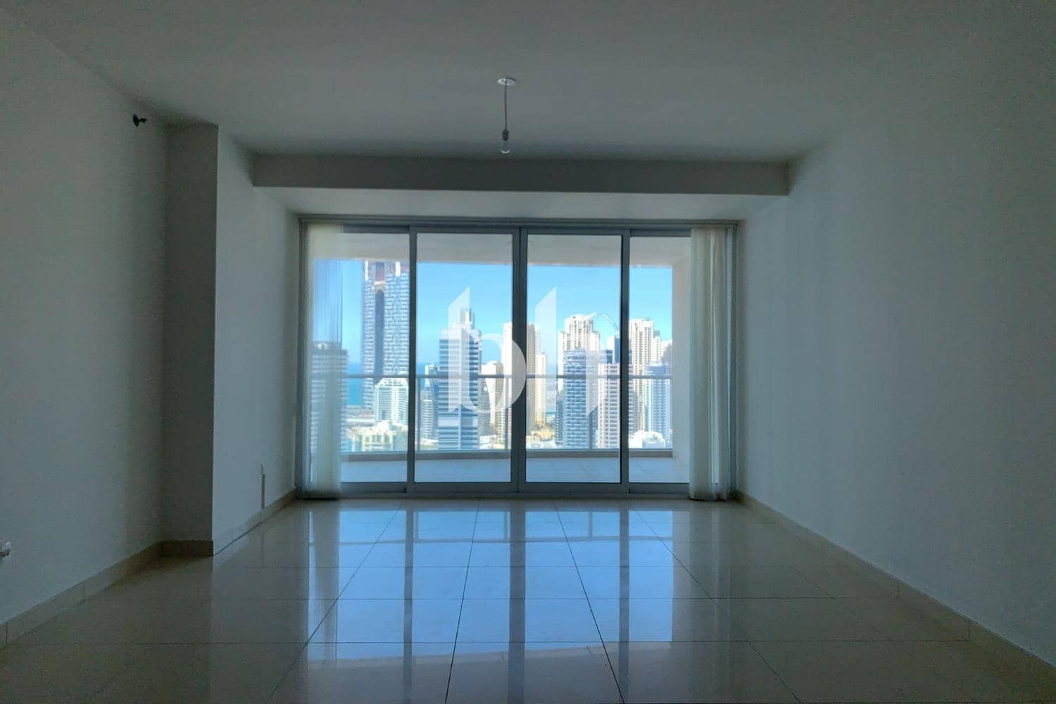 1 Bedroom Apartment in Laguna Tower - photo 1