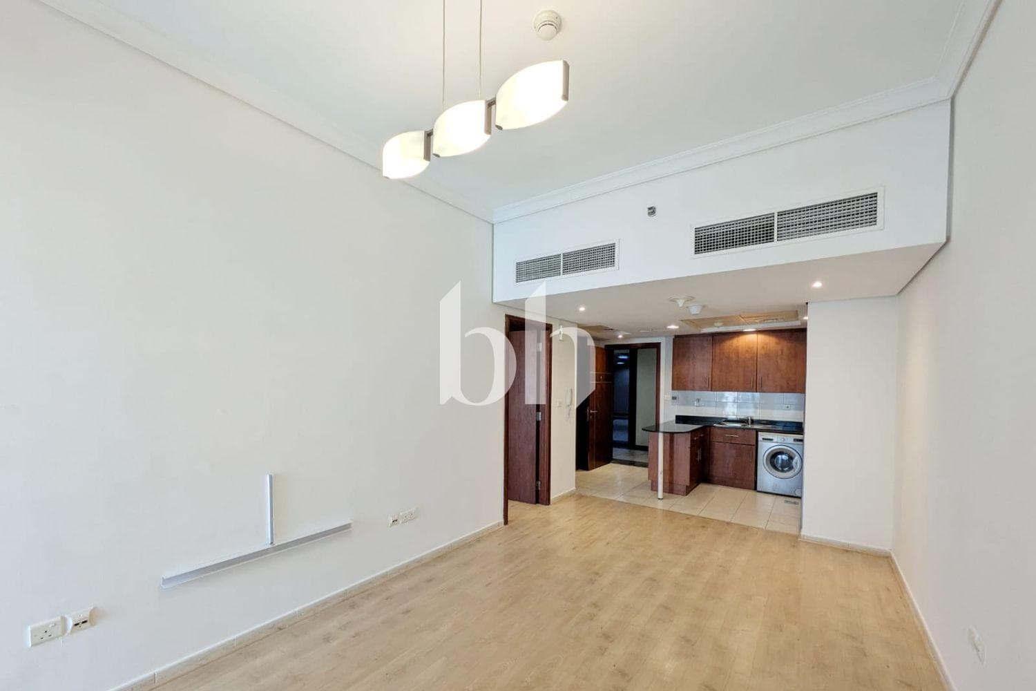 1 Bedroom Apartment in Lake Terrace - photo 1