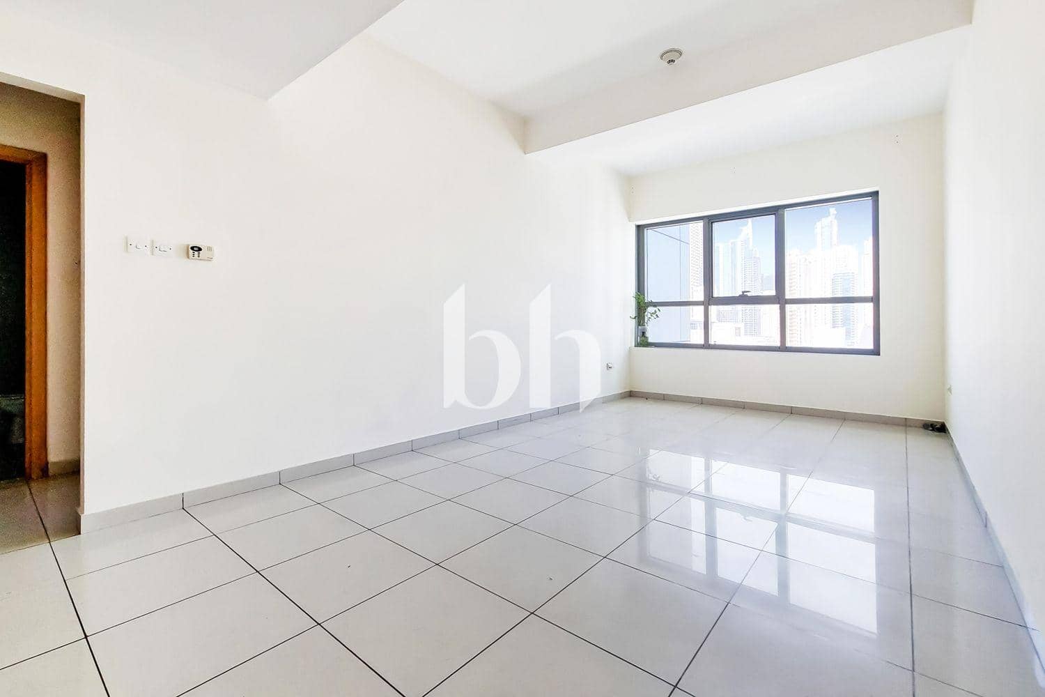1 Bedroom Apartment in Armada Tower 3 - photo 1
