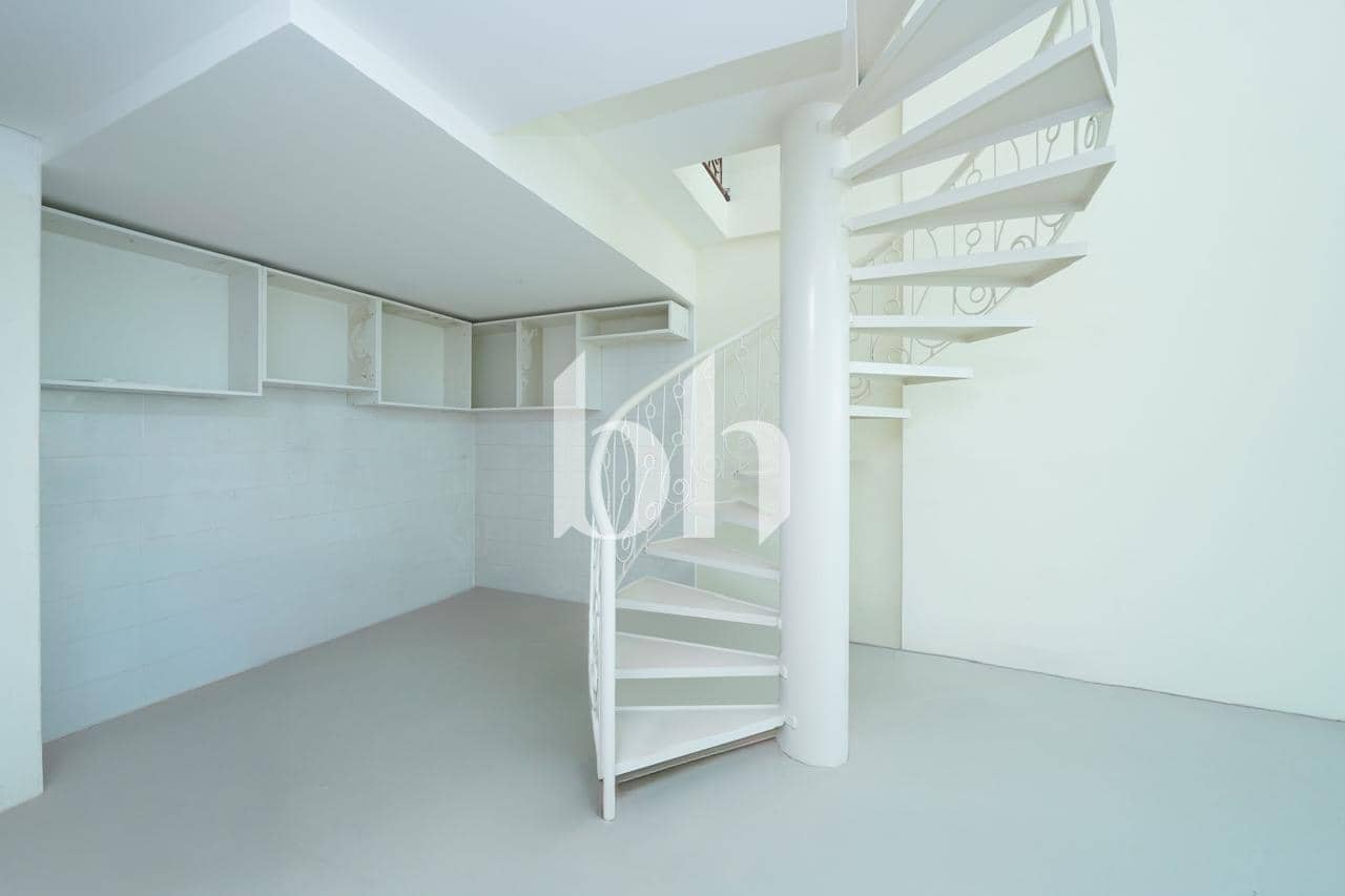 1 Bedroom Apartment in Wind Tower 1 - photo 1