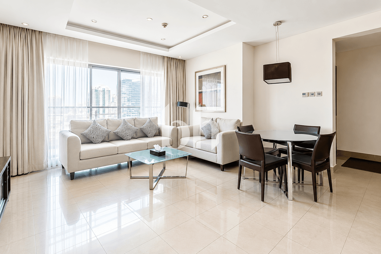 2 Bedroom Apartment in Bonnington Tower - photo 1