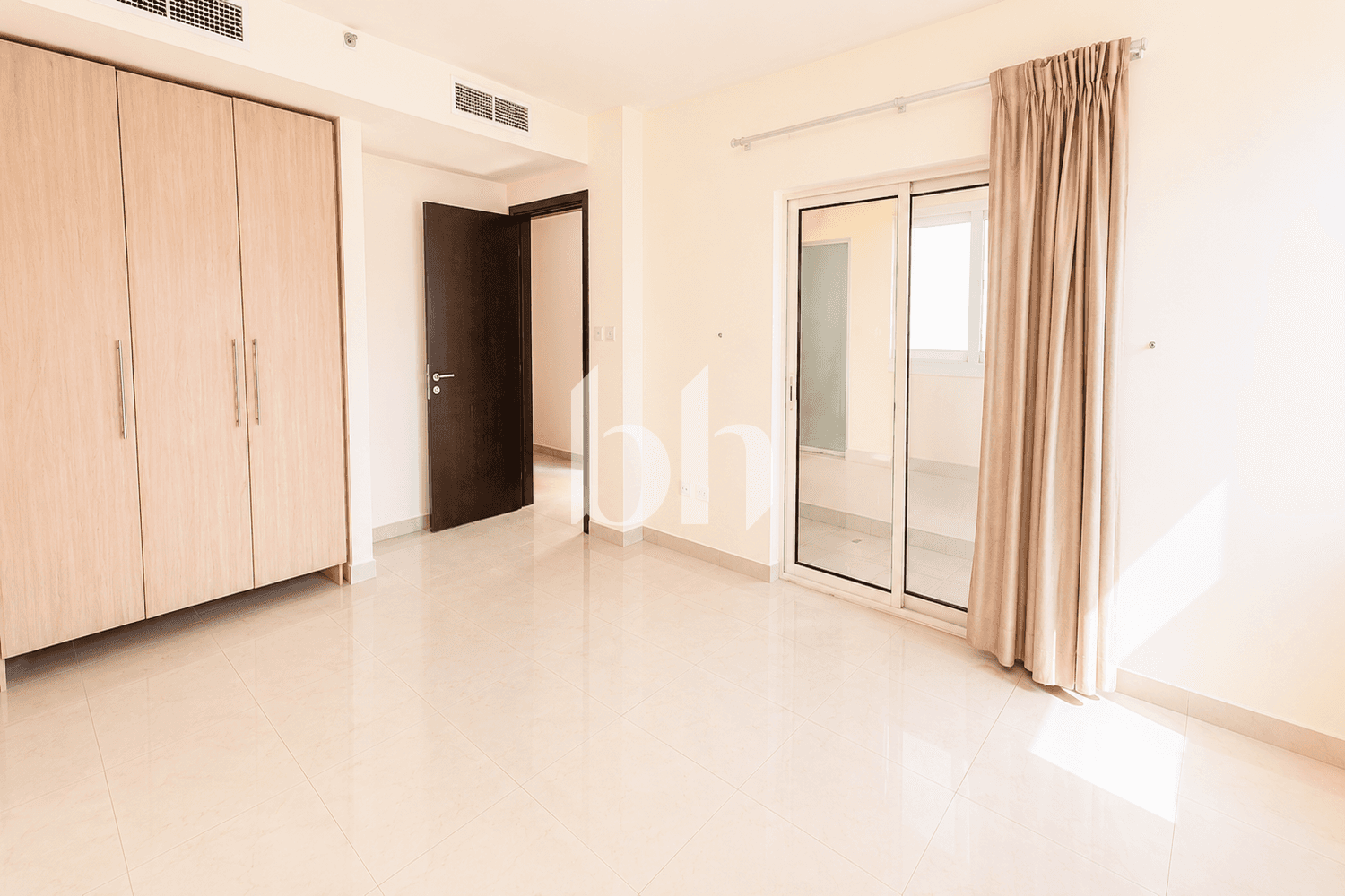 2 Bedroom Apartment in New Dubai Gate 1 - photo 2