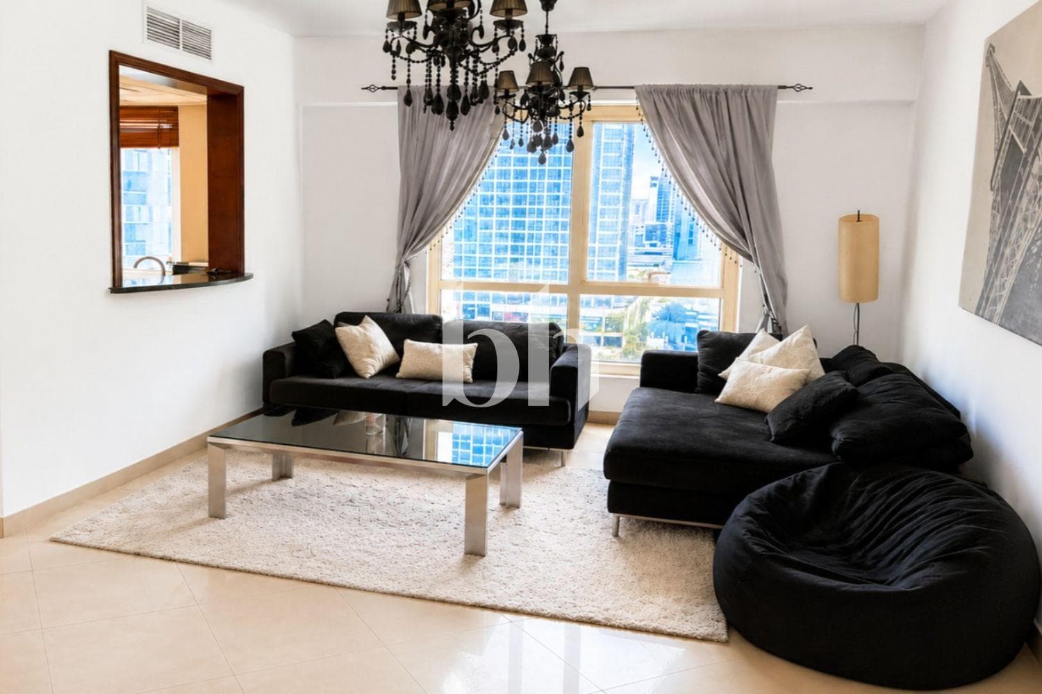 1 Bedroom Apartment in Icon Tower 2