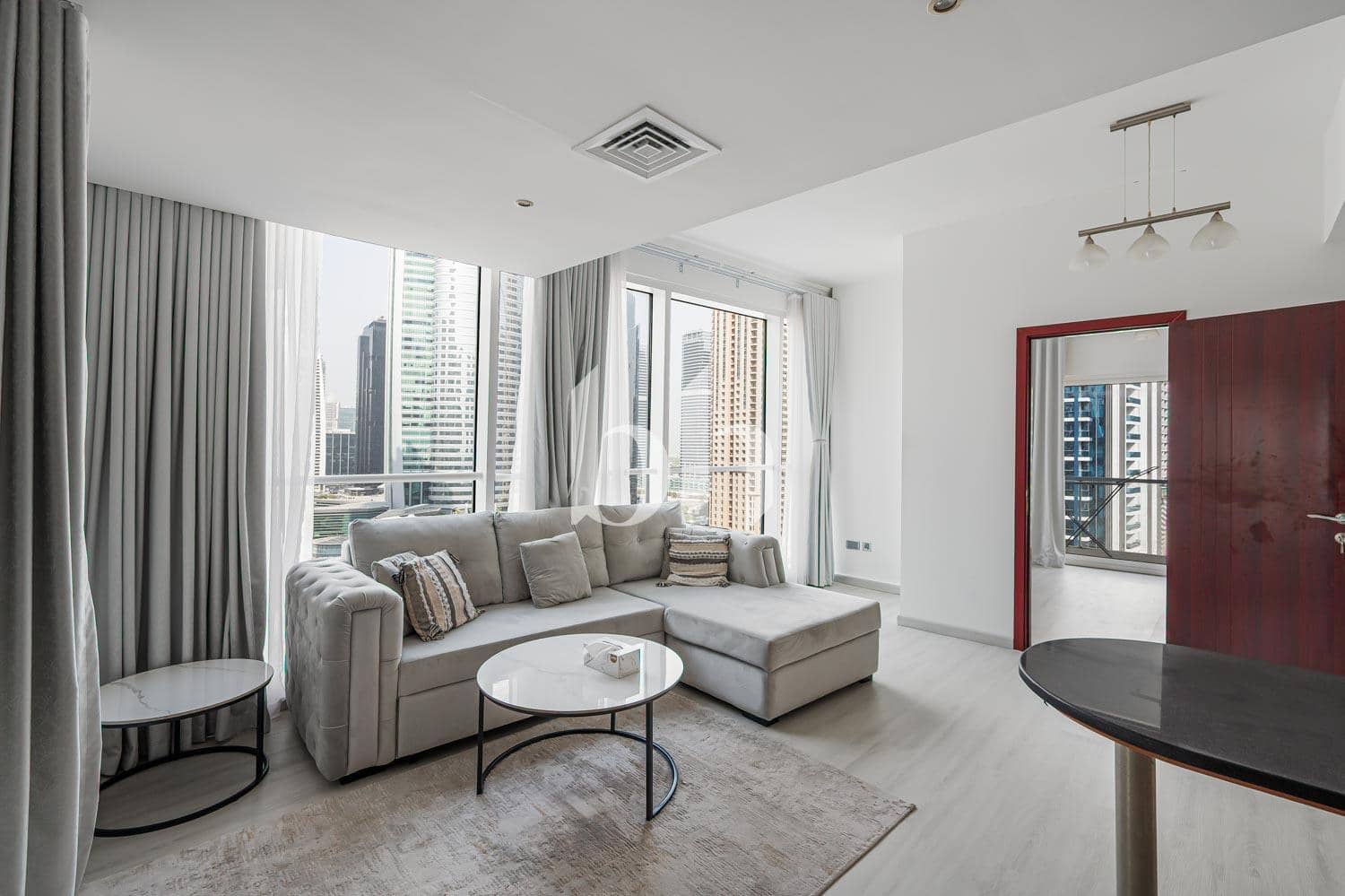 2 Bedroom Apartment in Lake View Tower