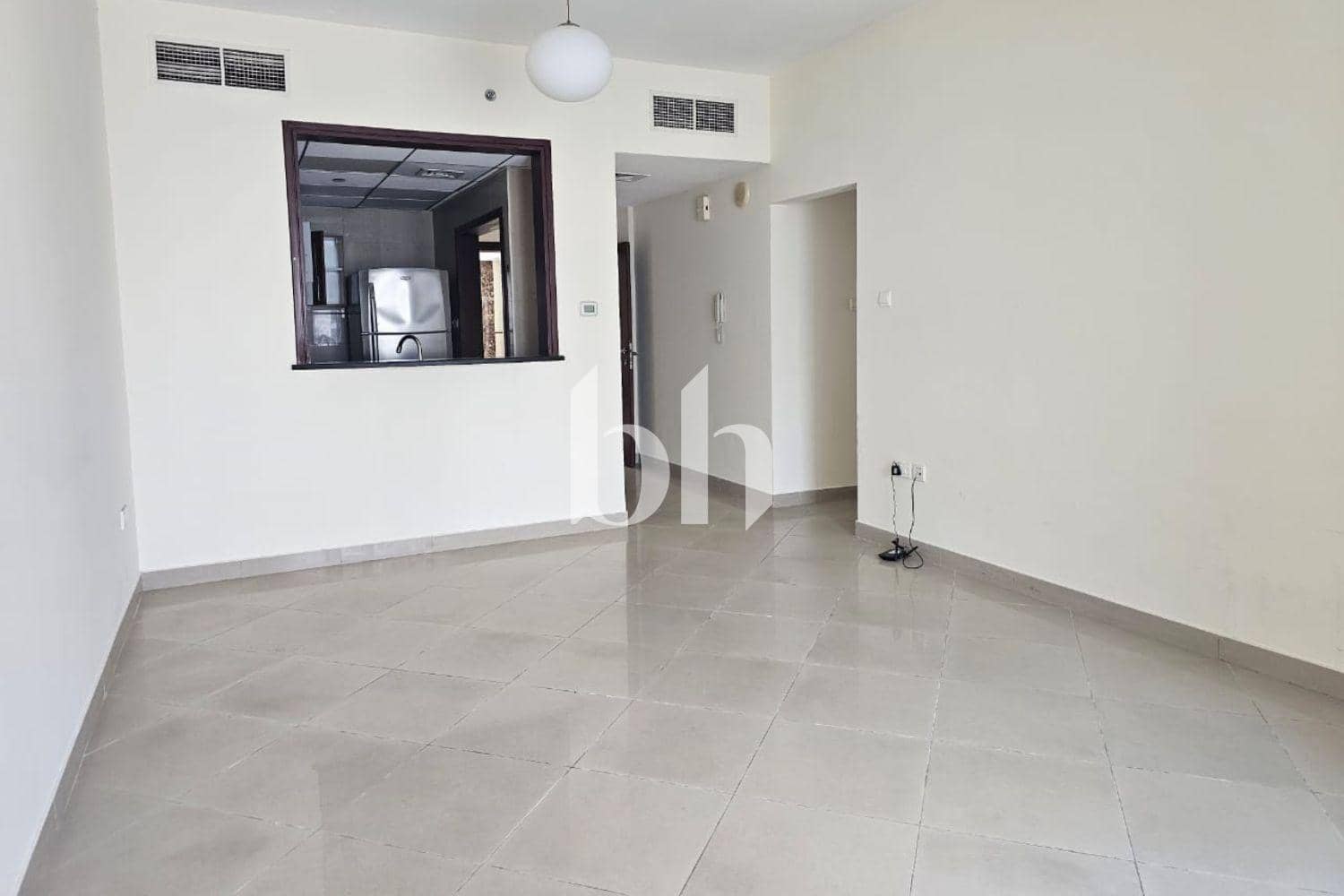 2 Bedroom Apartment in Icon Tower 2 - photo 2