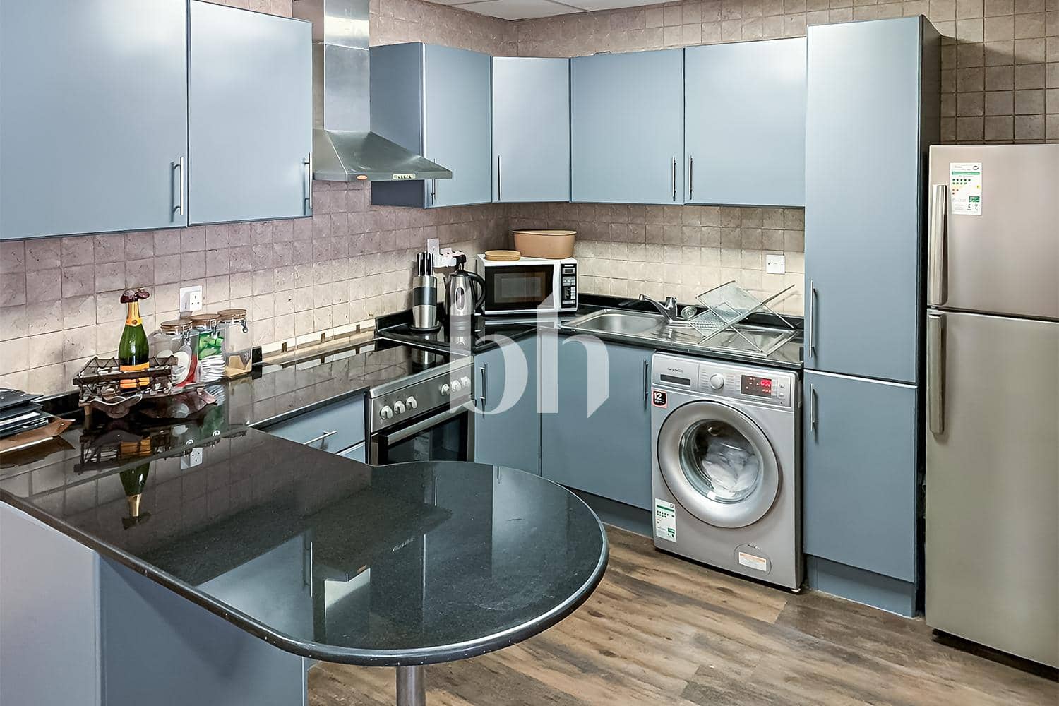 1 Bedroom Apartment in Armada Tower 1 - photo 1