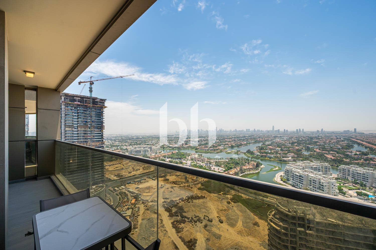 1 Bedroom Apartment in Orra The Embankment Tower 1