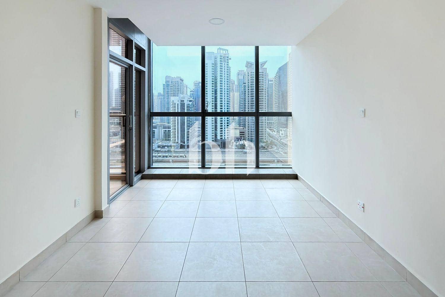 3 Bedroom Apartment in Global Lake View