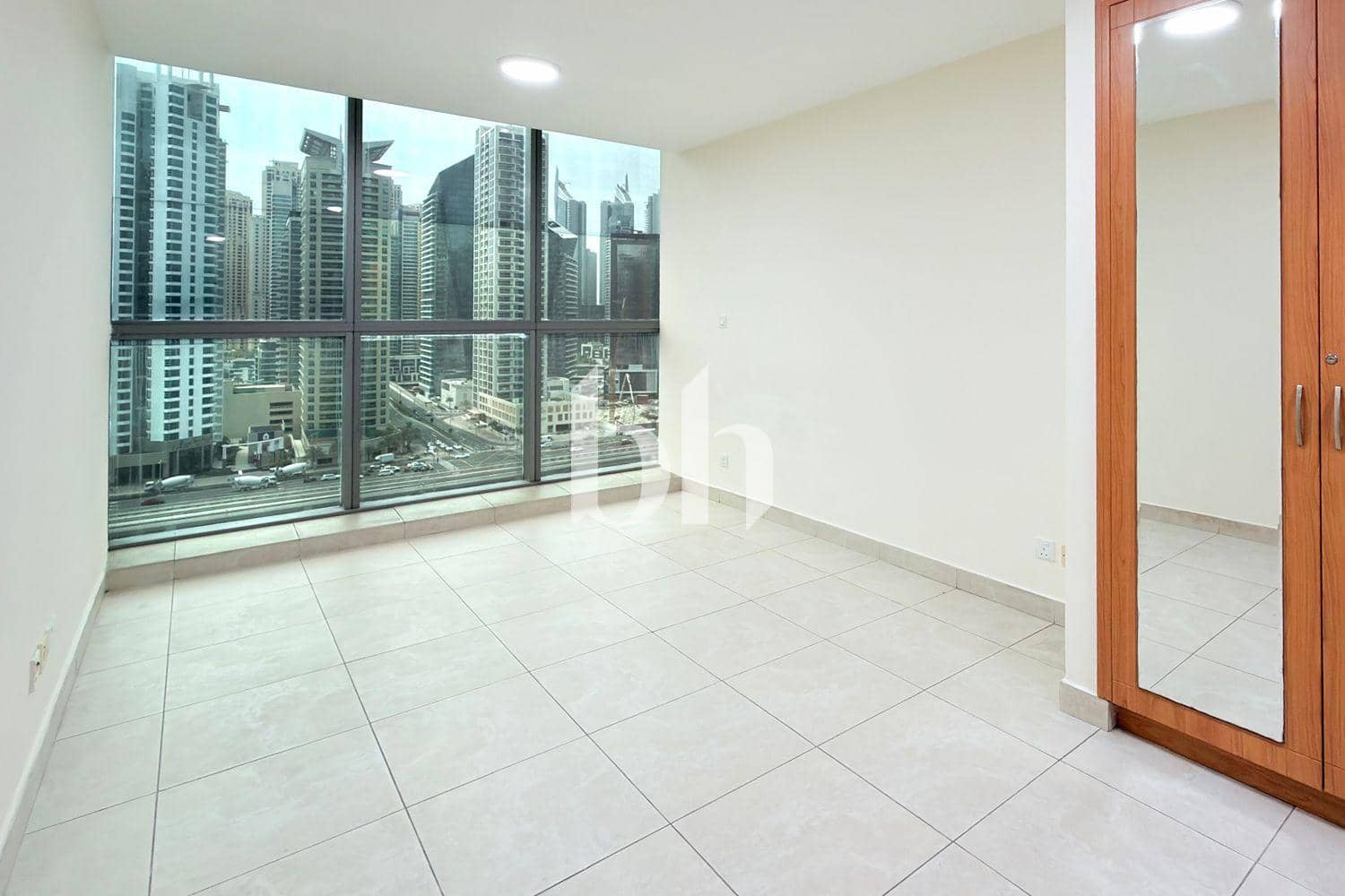 3 Bedroom Apartment in Global Lake View - photo 2