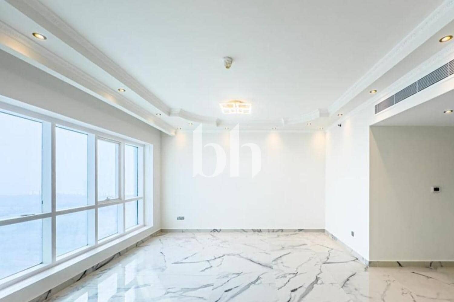 2 Bedroom Apartment in Lake Point Tower